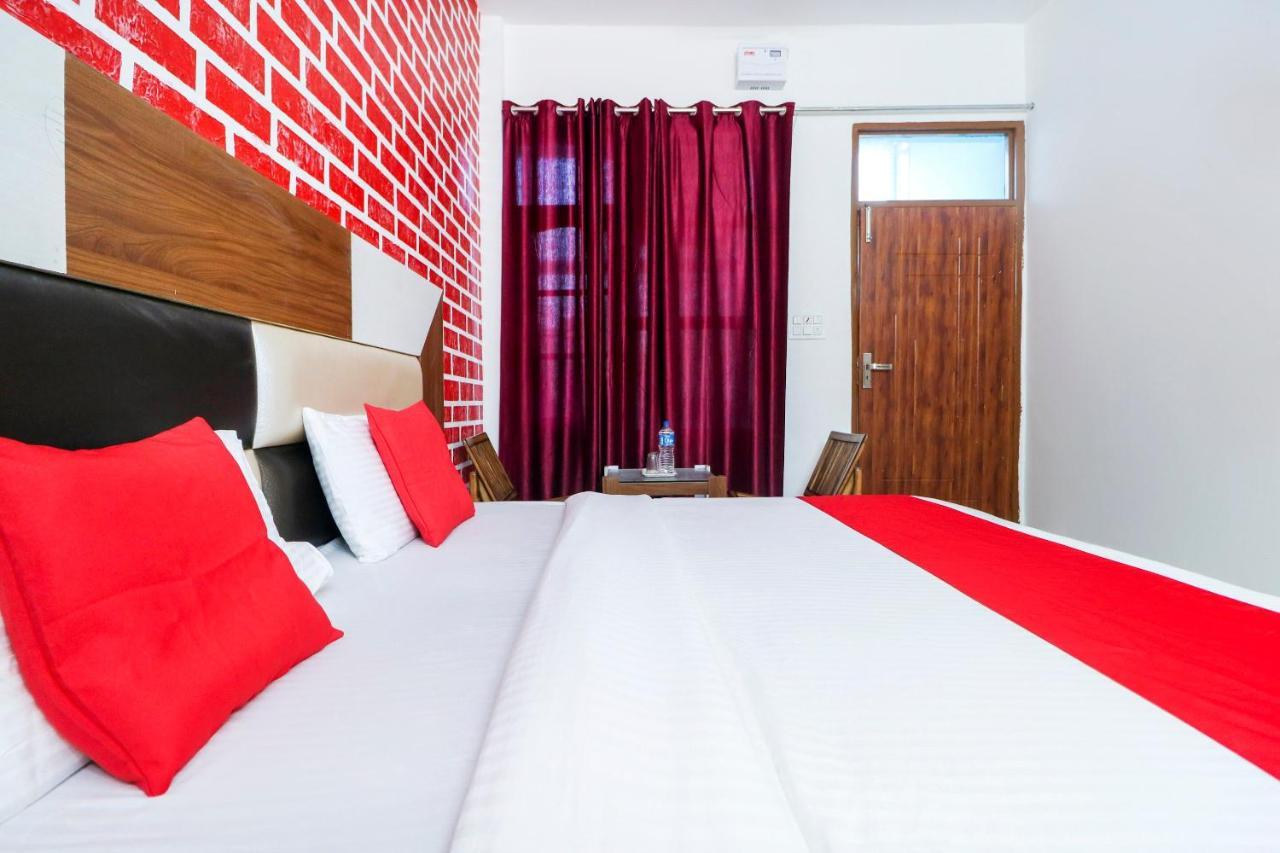 Oyo Hotel City View Nayagaon Екстериор снимка